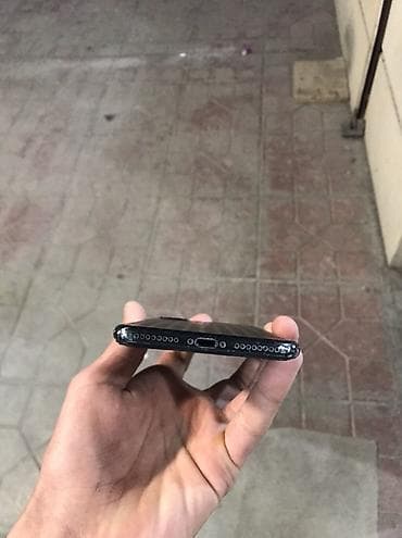 iphone 8s plus: IPhone 7 Plus, 128 GB, Qara, Zəmanət, Barmaq izi, Simsiz şarj — 6