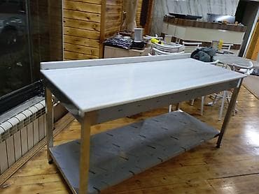 Nerjaveyka masalar və restoran avadanlıqları hazırlanır. İstənilən