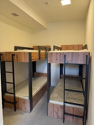 karaca azadliq: 40 ədəd kravat satılır. Əvvəlki Hosteldə olub. Hamısı yaxşı — 3