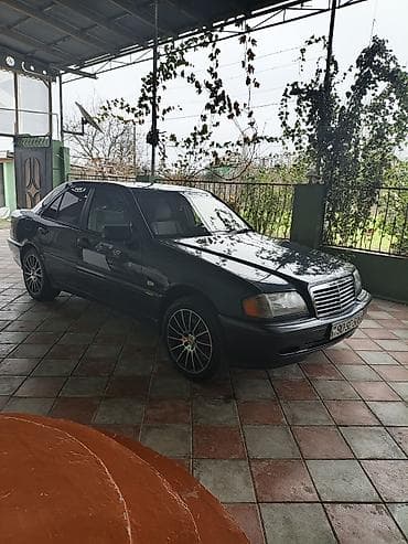 ikinci el mercedesler: Mercedes-Benz C-Class (W202) sedan - Kuzov: 4 qapılı sedan, tünd boz — 2