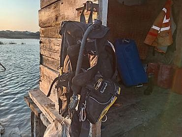 Ручные механические инструменты: Daliş avadanlıqları dəsti Tərkib: - BCD jileti (Oceansub/Beuchat — 3