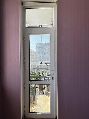 qapi plastik: Şüşə qapı ölcülərə görə yazın iki dənə var birinin qiyməti 25 endirim — 2