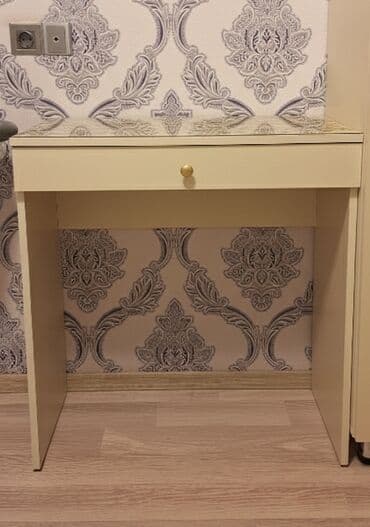 Masalar: 3 ədəd əşya,dolab termo,tumba.təzədilər.hec bir deffektləri yoxdur — 3