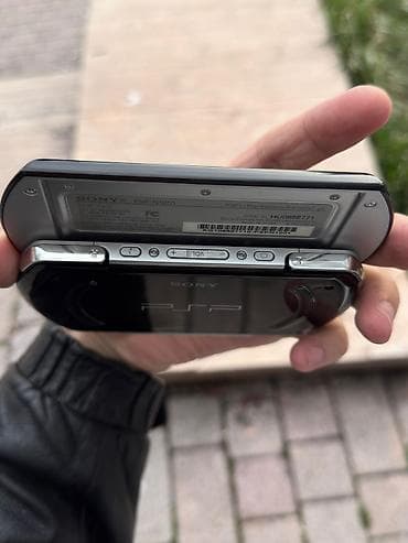 ps servis: Sony PSP Go (PSP-N1001) – portativ oyun konsolu — 4