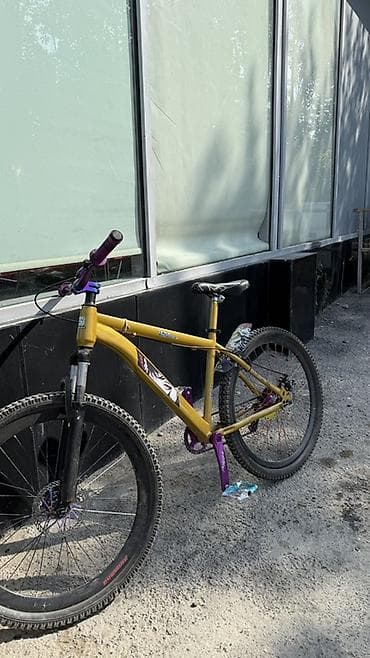 velisopedlər: Dart/Street tərzli dağ velosipedi - Rəng: qızılı gövdə, bənövşəyi — 1