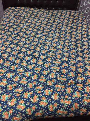 taxt döşəkləri qiymeti: Yun yorğan. Eni 1.50 uzunu 1.90. Çatdırılma yoxdur. qiymet sondur — 1