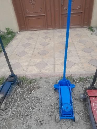 byd destroyer 05: Ağır yüklər üçün hidravlik domkrat - Tip: yerüstü (floor jack) — 1