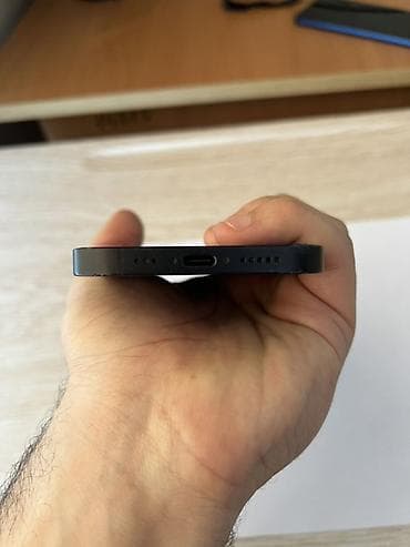 a 13 telefon: IPhone 16e, 128 GB, Qara, Zəmanət, Face ID — 7