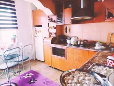 7 8 mkr kiraye evler: Bakı, 4 otaqlı, Köhnə tikili, m. Həzi Aslanov, 95 kv. m — 9