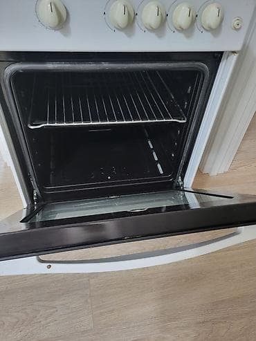 taxta ref: Mətbəx dəsti – dolablar, lavabo modulu və Beko qaz plitəsi - Aşağı — 1