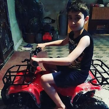 uşaq yelenceyi: Uşaq elektro-kvadrosikl LW-ST100, 36V 12Ah, Qırmızı Texniki — 3