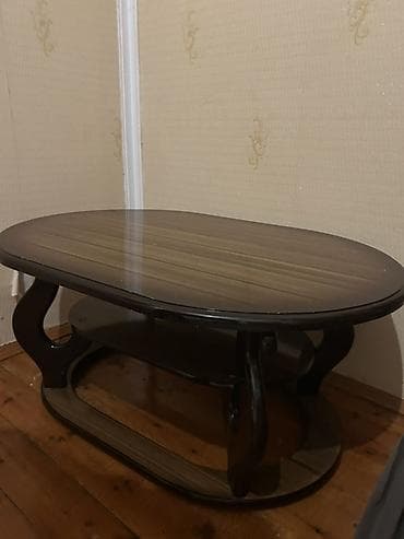 Oval masa, Açılmayan, Təkərsiz, Parlaq laminat, Zəmanətsiz