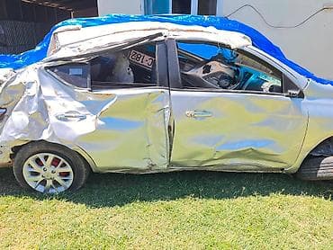 Nissan Sunny: 1.5 l | 2014 il Kupe