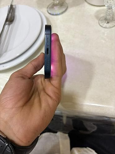 iphone 14 pro ekranı: IPhone 13, Qara — 4