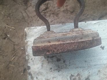 Döküm dəmirdən köhnə tip ütü - Material: tam metal/döküm dəmir gövdə — 1