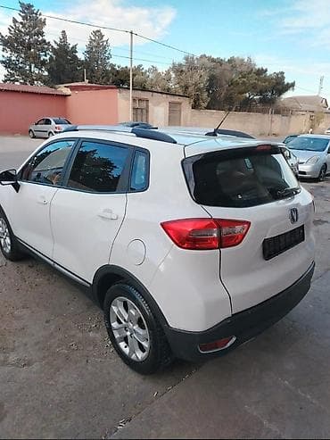 Digər nəqliyyat: Changan CS15: 1.8 l | 160000 km Krossover — 4