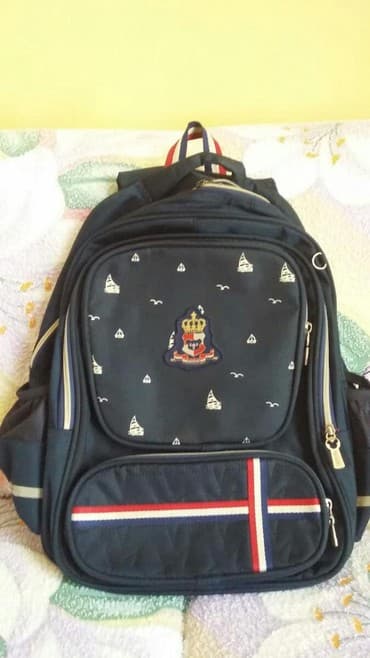 məktəb yupkaları: Mekteb sumkasi, az ishlenib, yaxshi veziyyetdedi, 8 manat — 1