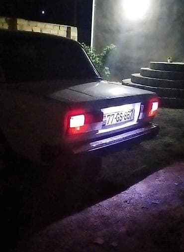 lada 2105: Maşın barterdə olunur üstünlük avtamat 190 yeskaya verilir ama digər — 2