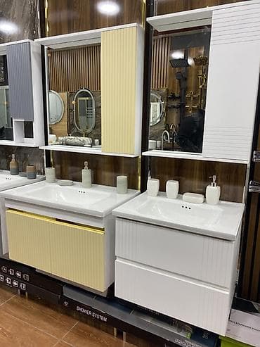 qapi dekoru: Hamam mebeli dəsti – güzgülü şkaf və quraşdırılmış çanaqlı tumbalar - — 1