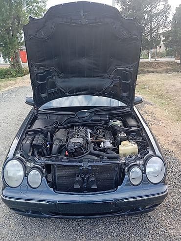 06 diskleri: Mercedes-Benz E-Class: 2.2 l | 1999 il Sedan — 6