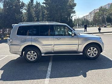 camaro sekilleri: Mitsubishi Pajero: 3.5 l | 2011 il 236000 km Ofrouder/SUV — 6