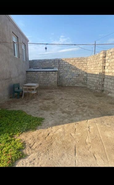 20 yanvarda 2 otaqli evler: Bahar 3 otaqlı, 110 kv. m, Orta təmir — 11