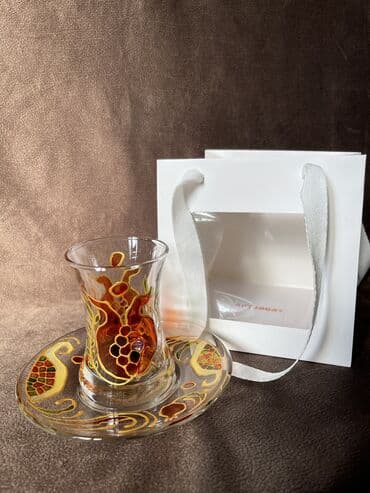 Çaydanlar və qəhvədanlar: Armudu stəkanlar, 1 əd — 2