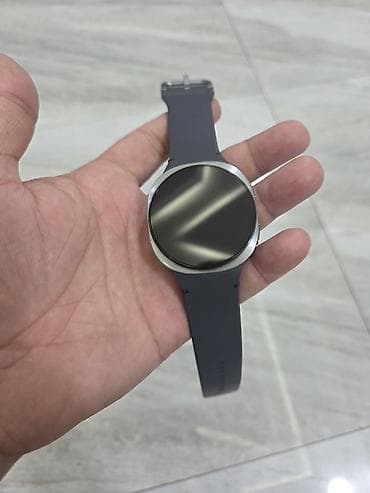ipone 13 mini: Samsung Galaxy Watch 8 ideal veziyetde nokte bele ciziqi yoxdu olcu 44 — 1