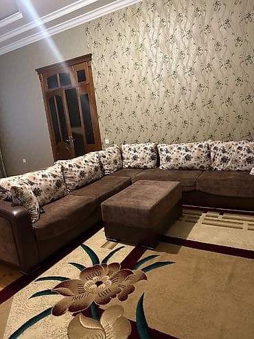 Kunc divan ve pufik 270 azn. Acilmir ve baza yoxdur. Olcusu