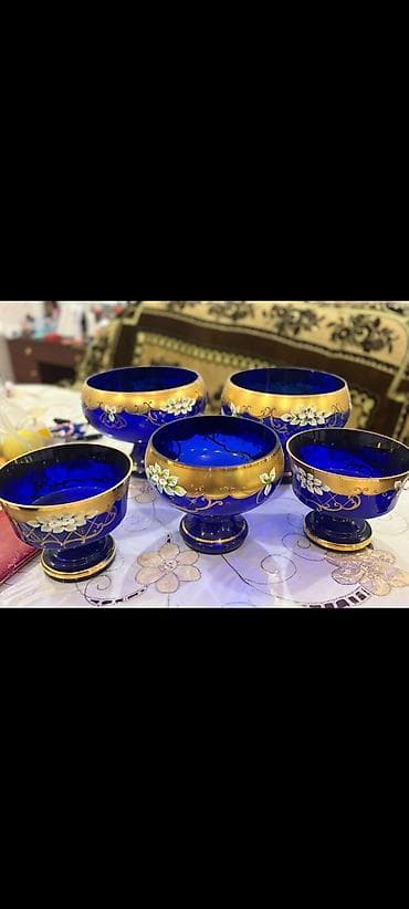 tom xrustal qablar: Dəs 120 manat 
Kodmələk — 1