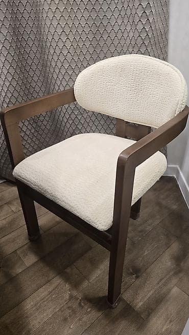 Masalar və oturacaqlar: Mətbəx üçün, Açılmayan, Oval masa, 6 stul — 3