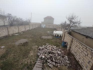 ev bag alqi satqisi: Satılır: yüksək hasarla əhatələnmiş torpaq sahəsi və yarımçıq tikili — 3