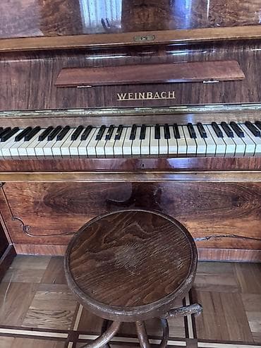 WEINBACH up-right piano - Marka/model: Weinbach (upright) - Korpus — 1