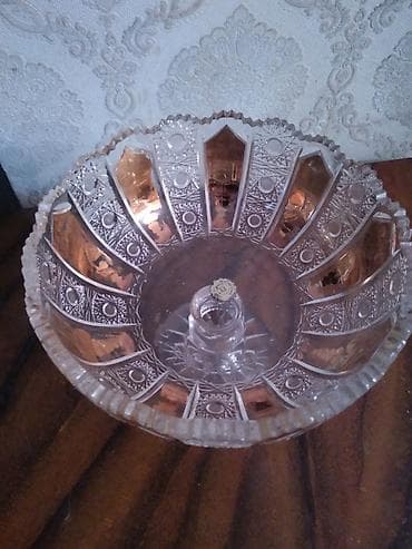 goz muncugu: Kəpənək kəsimli dekorativ şirniyyat/qənd qabı – ayaqlı kristal kasə - — 2