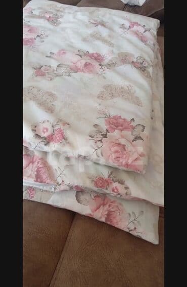 İşlənmiş Böyüklər üçün Bir nəfərlik Qış üçün Yun Yorğan, Ünvandan götürmə lalafo.az -da İşlənmiş Böyüklər üçün Bir nəfərlik Qış üçün Yun Yorğan, Ünvandan götürmə