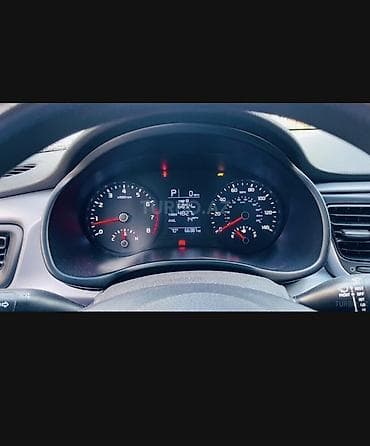 qırmızı maşınlar: Kia Rio: 1.6 l | 2019 il Hetçbek — 10