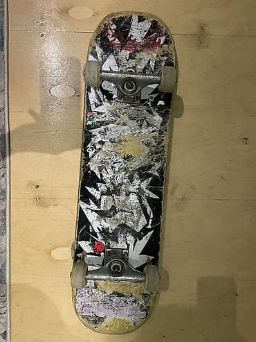 Skatebord
Spitfire podsipnik footwork complete 
t tool padark