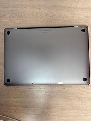 Apple MacBook: Apple MacBook, 16 ", Intel Core i9, 512 GB — 5