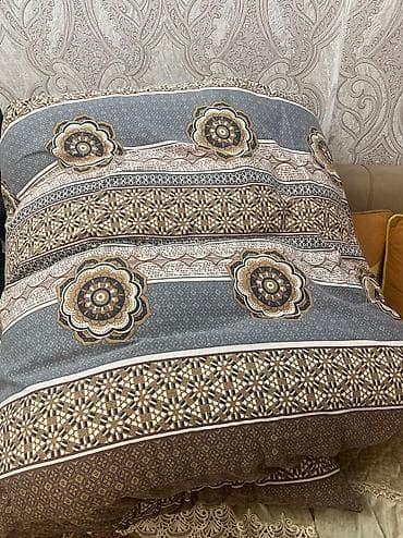 2ci el paltar: Tək döşək.Təzə yuyulub.Gül kimidir.Kçin yunları əla vəziyyətdədi.Döşək — 1