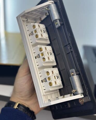 Moskviç: Gizli razetka 3-dərin razetkalı model cəmi 48 azn. Metal korpuslu bu — 7