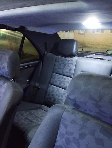 maşın opel: Mercedes-Benz C240 sedan - Kuzov: W202 sedan, qara rəng - Mühərrik — 8