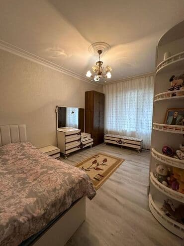 binede ipoteka evler: Bakı, Hövsan qəs., 3 otaqlı, Köhnə tikili, m. Əhmədli, 80 kv. m — 2