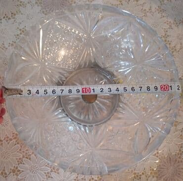 meyvə yeşikləri: Xrustal dəst qablar qiyməti dəyərindən çox ucuz 3 ədədi 25 manat. Altı — 6
