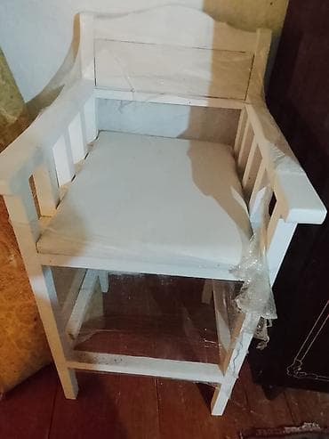 ağ stul: Gözəllik/berber salonu üçün avadanlıq dəsti Tərkib: - — 3