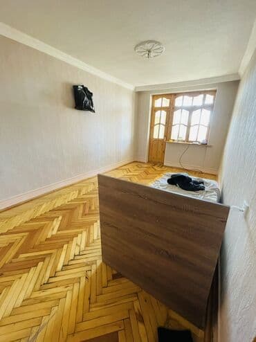 3 комнатная квартира: Гянджа, 3 комнаты, Вторичка, 80 м² — 3