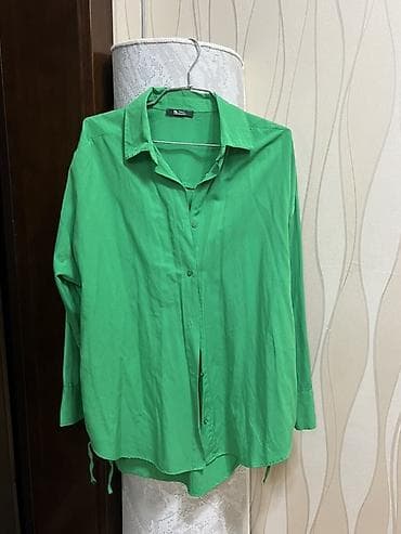 Şəxsi əşyalar: Yüngül yaşıl qadın köynəyi - Stil: oversize/rahat kəsim, uzunqol - — 1