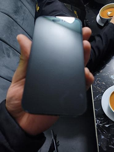 iphone 13 pro satilir: IPhone 14 Pro, Black Titanium, Simsiz şarj — 10