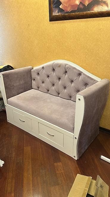 usaq divani: Mini-divan, Açılmayan, Bazalı, Vеlur parça, Çatdırılma yoxdur — 1