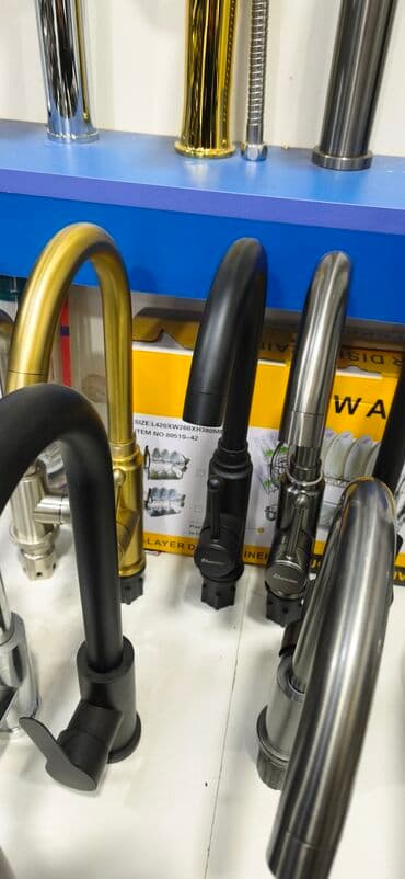 donuz eti: Mətbəx üçün qarışdırıcı kranlar – müxtəlif rəng və üslublar - Müasir — 1