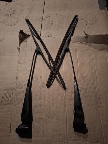 niva qapi uzlukleri: Avtomobil şüşəsilən dəsti fort transit arxa suse fort - Komplekt: 2 — 1